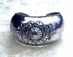 Antique Vintage Solid Sterling Silver 925 Floral Motif Cuff Bracelet