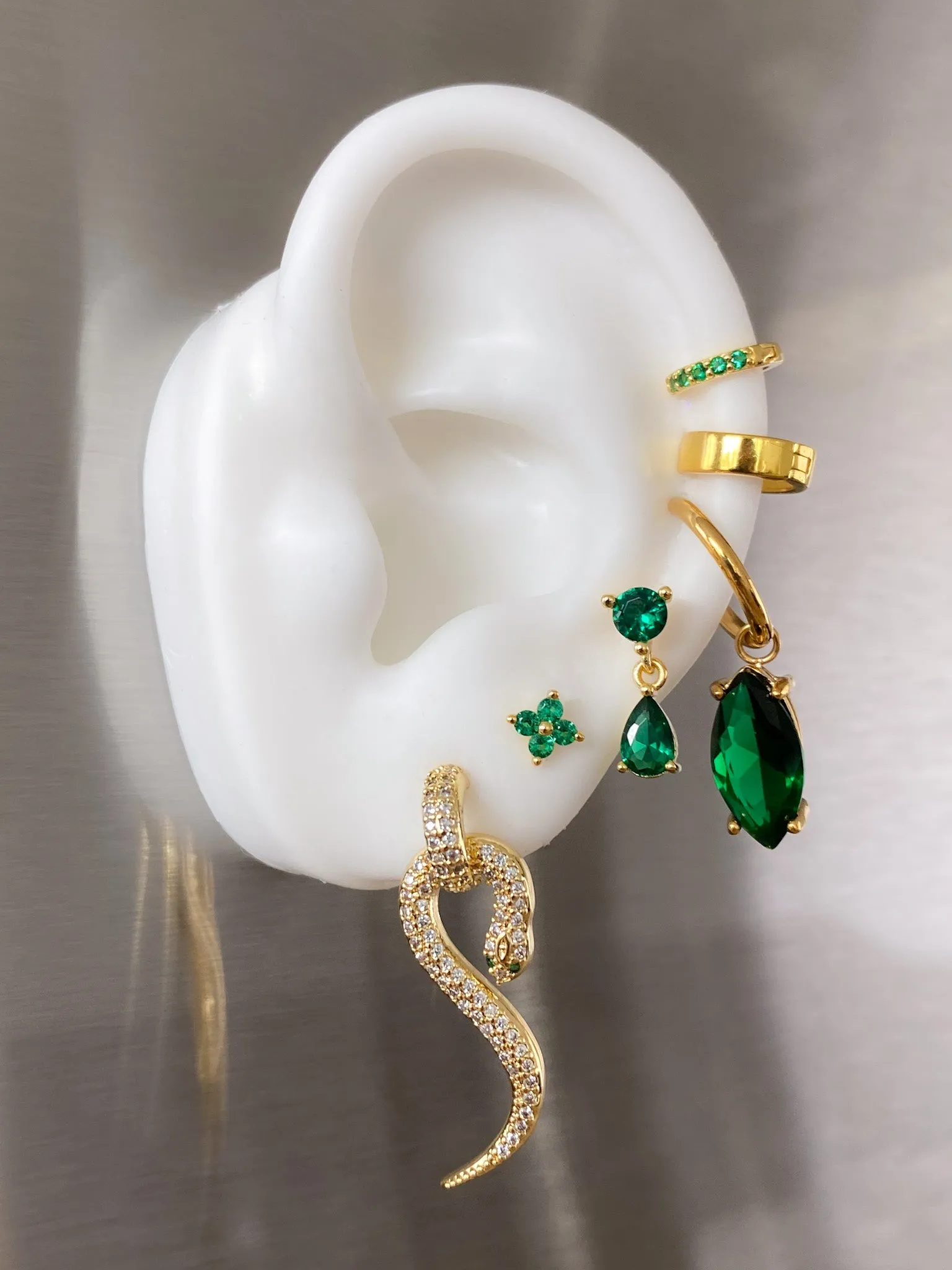 Emerald Asteria 925 Earrings