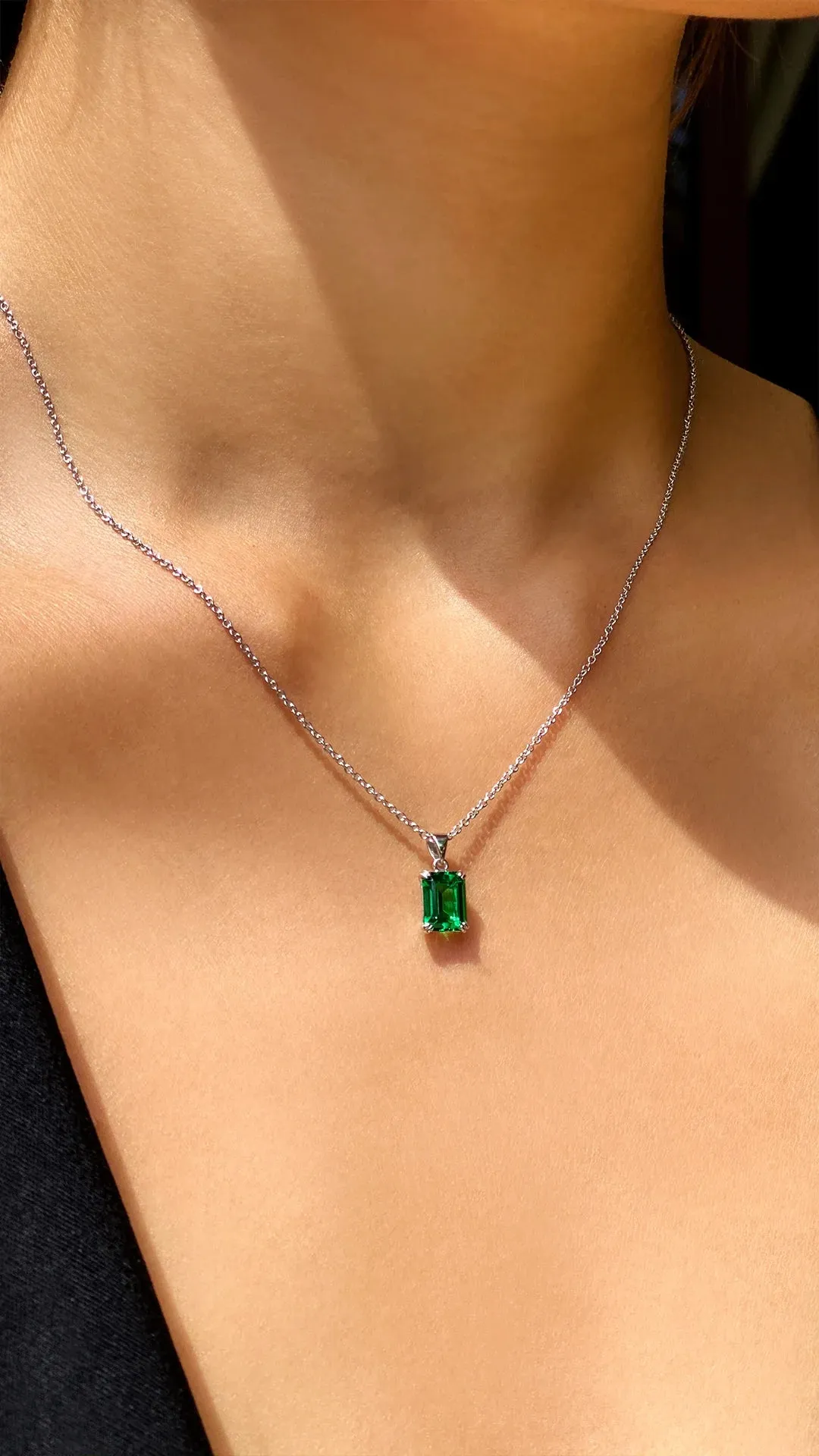 Green Glow Emerald Necklace